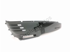 Cache lateral gauche