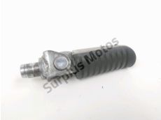 Repose pieds avant droit