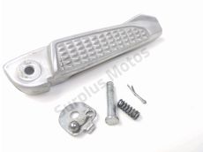 Repose pieds arriere droit