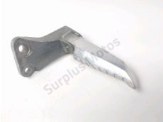 Repose pieds arriere droit