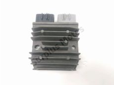 Regulateur de tension