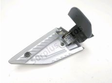 Repose pieds arriere droit