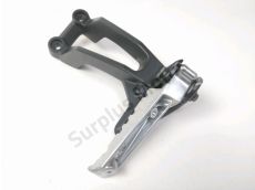 Platine et repose pieds arriere droit