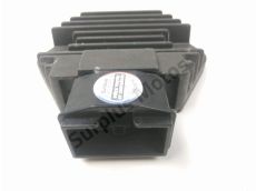 Regulateur de tension