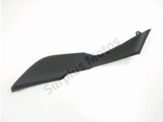 Cache lateral gauche