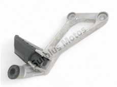 Platine et repose pieds arriere droit