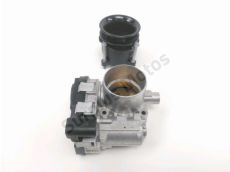 Corps d'injection gauche