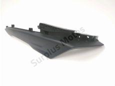 Cache lateral gauche