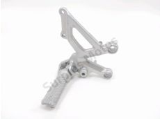 Platine avant droite