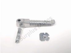 Repose pieds arriere droit