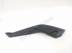 Cache lateral gauche