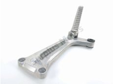 Platine et repose pieds arriere droit