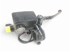 Maitre cylindre frein av complet