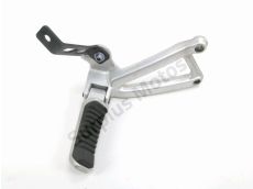 Platine et repose pieds arriere droit