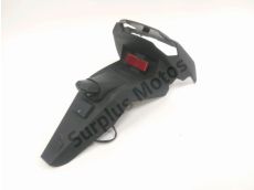 Support de plaque et eclairage