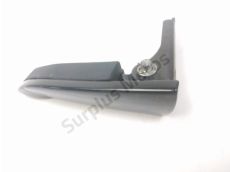 Repose pieds arriere droit