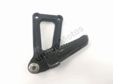 Platine et repose pieds arriere gauche