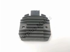 Regulateur de tension