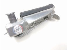 Repose pieds avant gauche