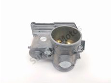 Corps d'injection droit