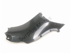 Cache lateral gauche