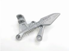 Platine avant droite