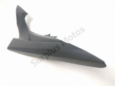 Cache lateral gauche