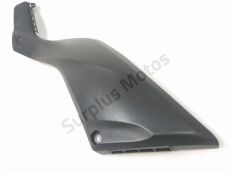 Cache lateral gauche