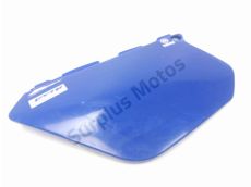 Cache lateral gauche