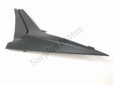 Cache lateral gauche