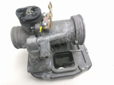 Corps d'injection droit