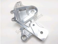 Platine avant droite