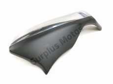 Cache lateral gauche