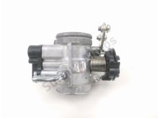 Corps d'injection droit