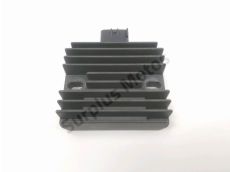 Regulateur de tension