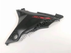 Cache lateral gauche