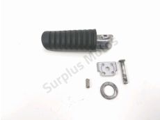 Repose pieds arriere droit