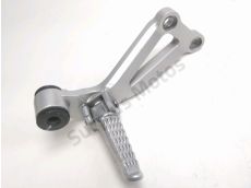 Platine et repose pieds arriere droit