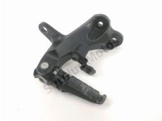 Platine et repose pieds arriere gauche