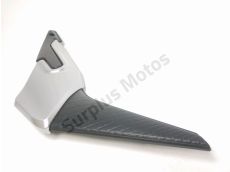 Cache lateral gauche