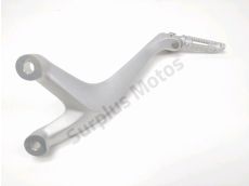 Platine et repose pieds arriere gauche