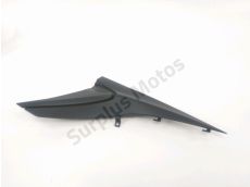 Cache lateral gauche