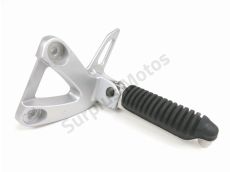 Platine et repose pieds arriere gauche