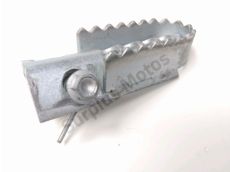 Repose pieds avant gauche