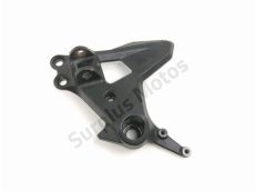 Platine avant droite