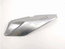 Cache lateral gauche