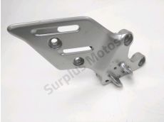 Platine avant droite