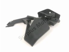 Sous face de carenage droit