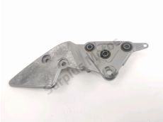 Platine avant droite