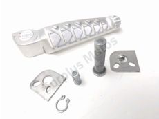 Repose pieds arriere droit